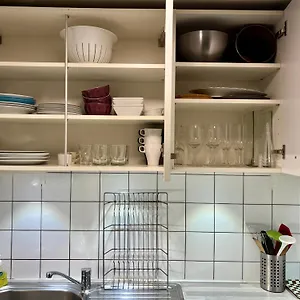 2 Bedroom Flat In Heart Of Eaux-vives , Genebra Suíça